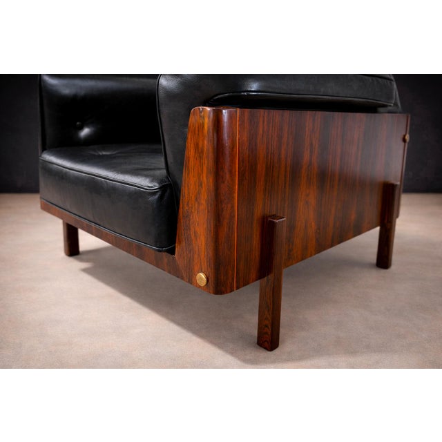 Pair of Armchairs in Rosewood & Black Leather, Bertomeu, 1960s For Sale In New York - Image 6 of 11