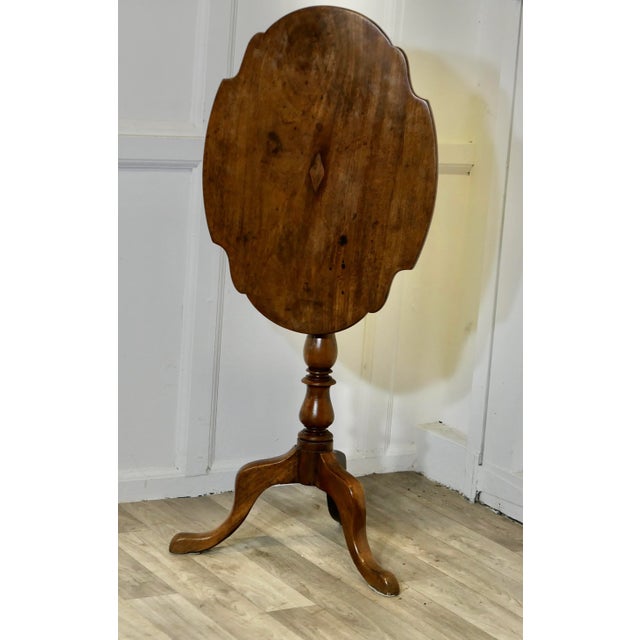Victorian Wine Table in Walnut For Sale - Image 3 of 11