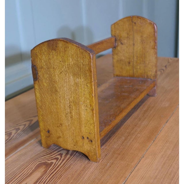 1930s Vintage Book Trough in Oak, 1930 For Sale - Image 5 of 8
