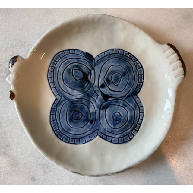 Mid-Century Modern Set of 6 Vintage Happu Pattern Stoneware Chicken Dinner Plates Made by Otagiri Japan For Sale - Image 3 of 12