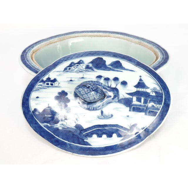 Antique Chinese Export Porcelain Canton Pattern Covered Vegetable Dish For Sale In Philadelphia - Image 6 of 15