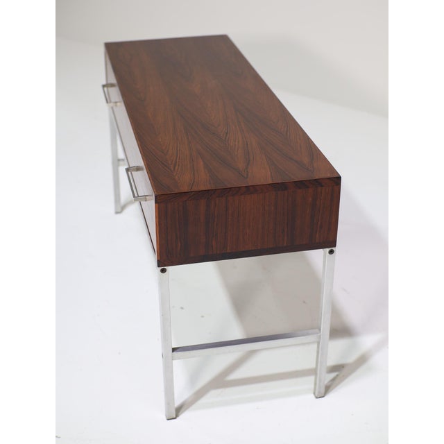 Wood 440 Chest of Drawers in Rosewood and Aluminium by Aksel Kjersgaard, 1960s For Sale - Image 7 of 15