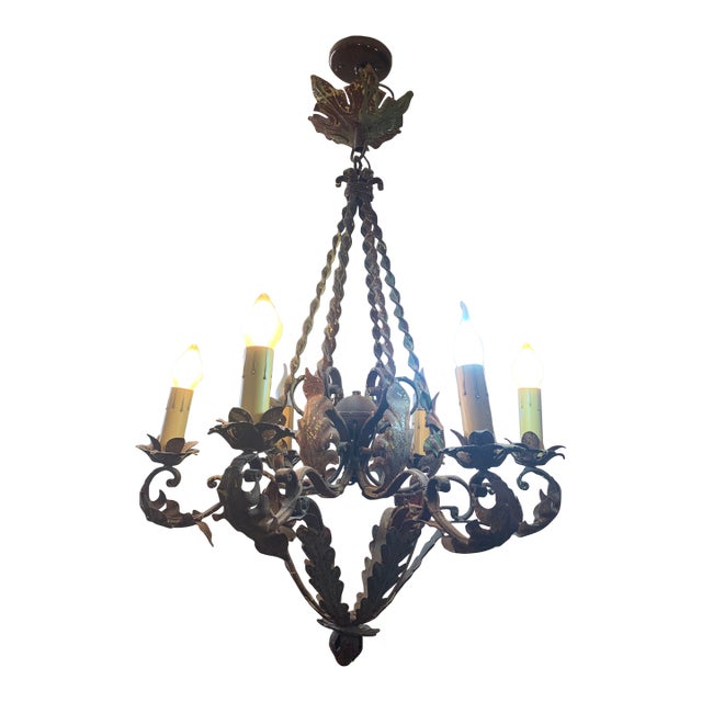 Early 20th Century Elegant Hand-Forged Mizner Iron Chandelier For Sale