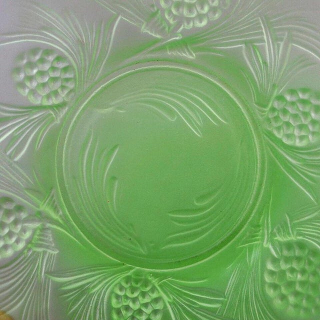 Art Deco Jobling Jade Green Fircone Uranium Glass Plates, 1930s, Set of 6 For Sale - Image 6 of 13