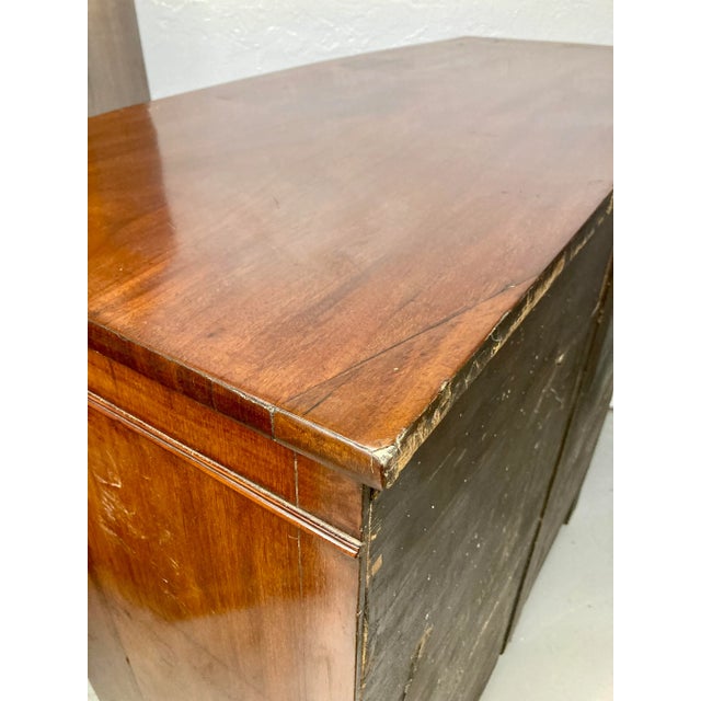 Wood 19th Century English Mahogany Chest of Drawers For Sale - Image 7 of 13