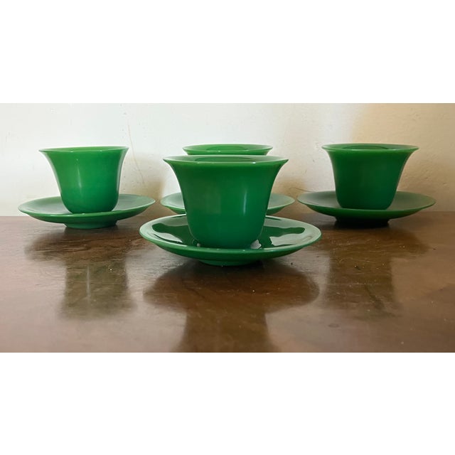Antique 19th Century Chinese Bright Green Peking Glass Tea Cups & Saucers - Set of 4 For Sale - Image 4 of 18