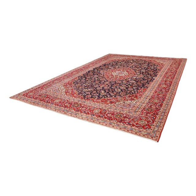 Kashan Rug with Floral Pattern For Sale