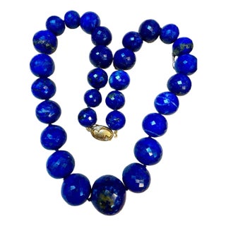 Vintage Lapis Lazuli Single Strand Necklace Yellow Gold 14K Clasp With Diamond For Sale