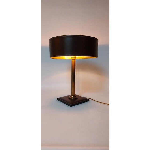 Square Base Table Lamp in Brown Leather attributed to Jacques Adnet for ILG For Sale - Image 12 of 18