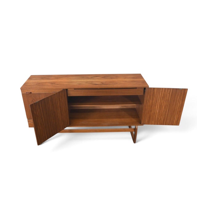 Mid-Century Modern Vintage Teak Credenza by Nathan Furniture For Sale - Image 3 of 11