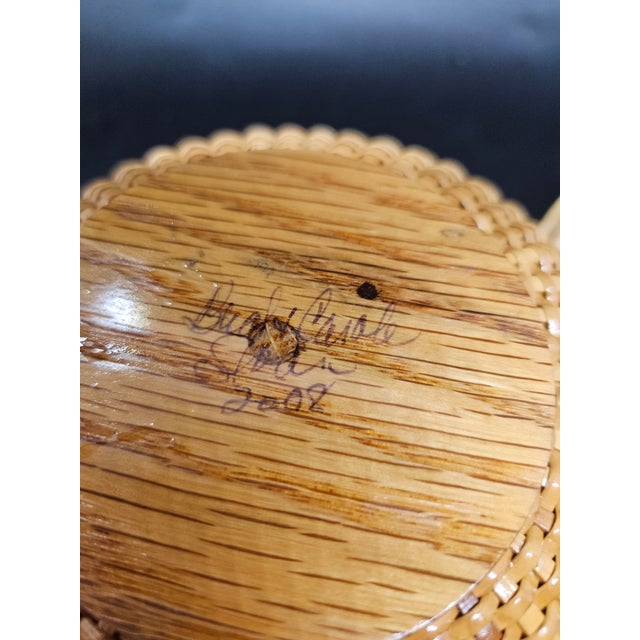 Vintage Reverse Twill Nantucket Basket With Wood Lid, Signed For Sale - Image 4 of 4