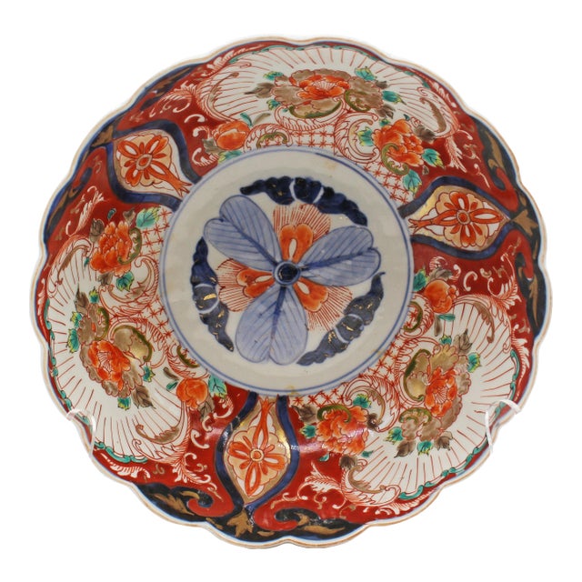 Circa 1860-80 Japanese Imari Scalloped Edge Bowl For Sale