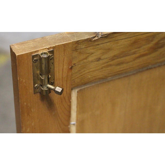 Early 20th Century Georgian Revival Knotty Pine Alcove Cabinet For Sale - Image 9 of 13