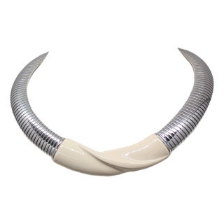Vintage 1980s Signed Monet Rhodium Molded Ivory Colored Resin Collar Necklace For Sale