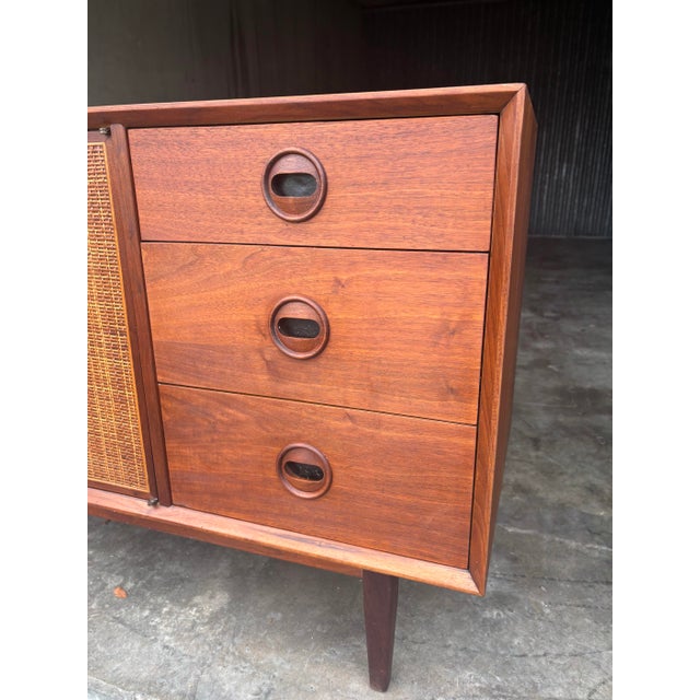 Vintage Walnut and Cane Credenza by Jack Cartwright for Founders, 1960s, Attributed For Sale In Miami - Image 6 of 12