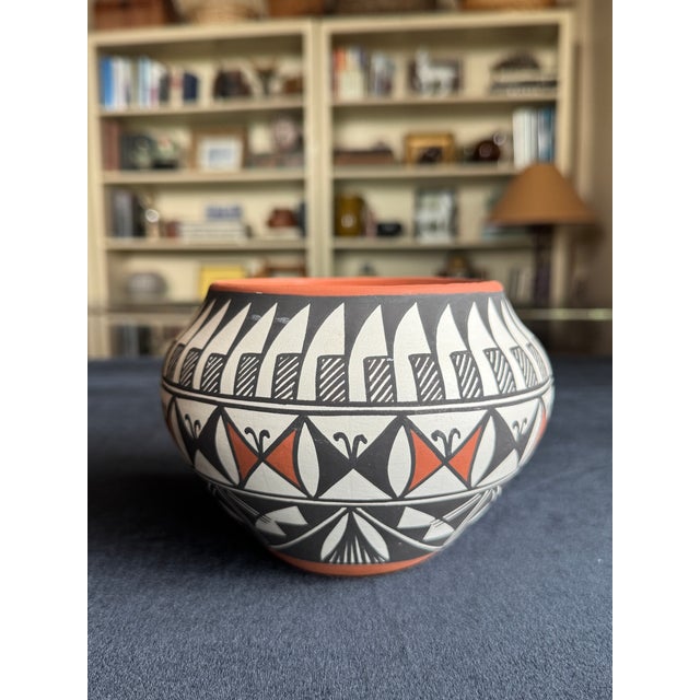 Hand painted Acoma Pueblo pottery olla, approximately 4.5" high x 6" wide, signed on the underside "ACOMA, N.M. / HOWEYA."...