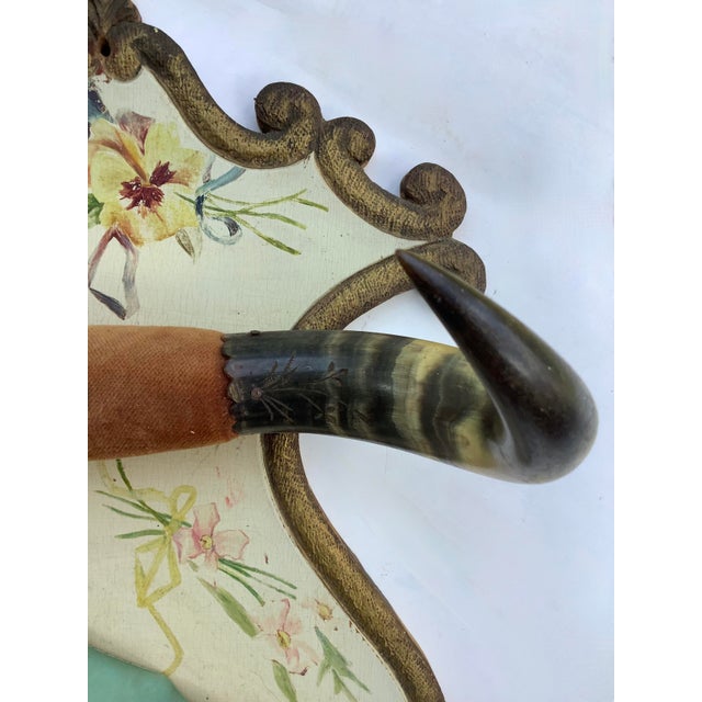 American Late 1800s Steer Horn Plaque With Hand Painted Flowers For Sale - Image 3 of 7