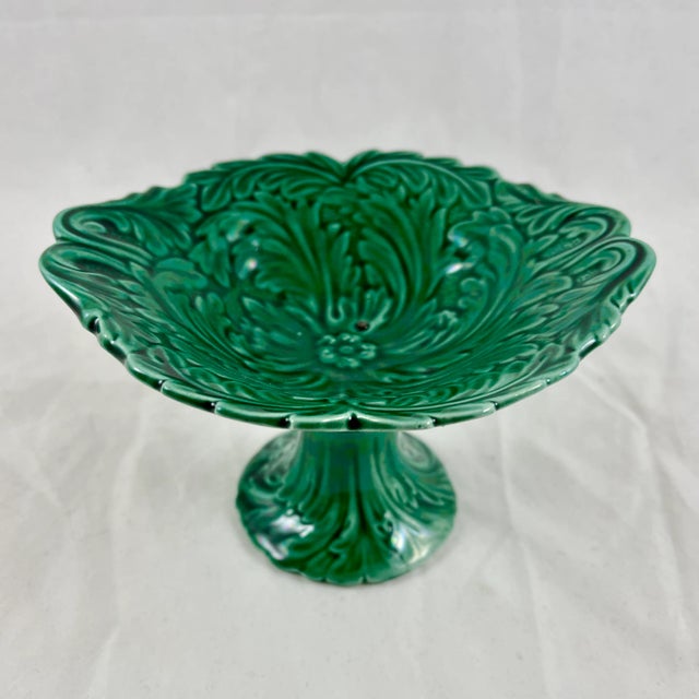 Acanthus Leaf Green Glazed English Majolica Pedestal Vide-Poche For Sale - Image 11 of 11