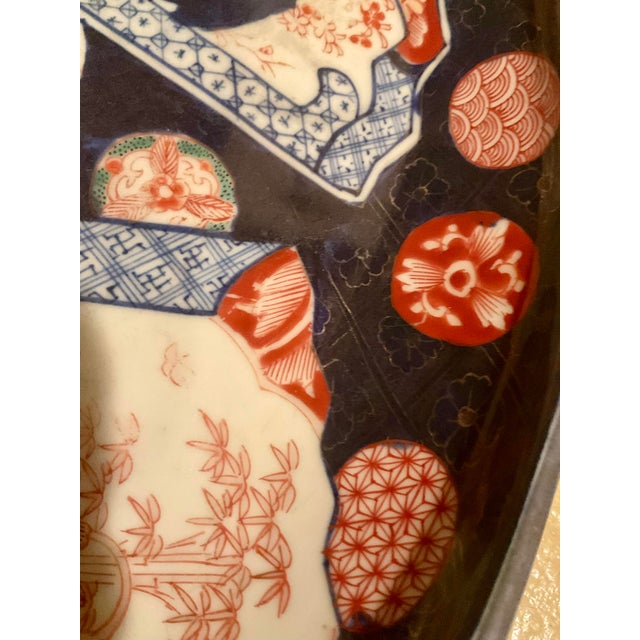 Antique Japanese Imari Porcelain Dish Period: Meiji Era (1868–1912) For Sale - Image 18 of 18