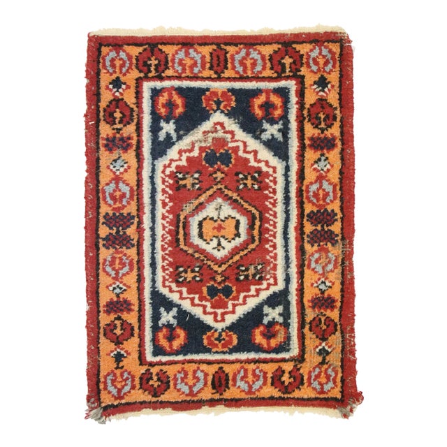 Vintage Indian Oushak Rug - 01'04 X 01'10 For Sale