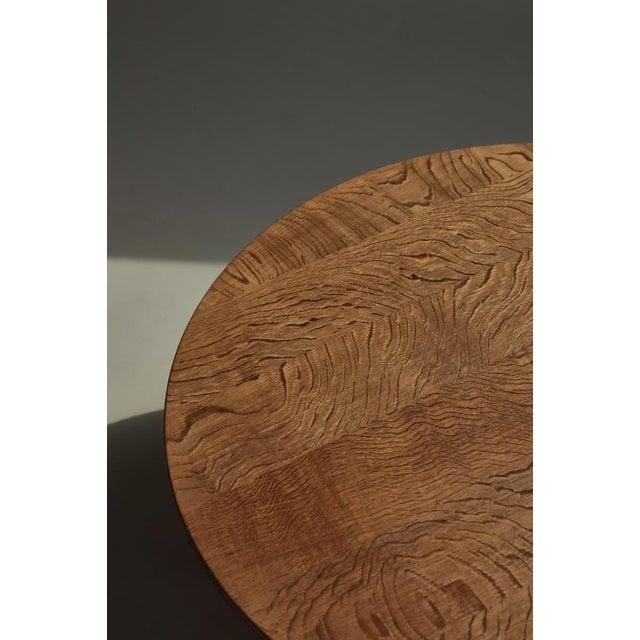Round side table in solid quarter sawn oak with a beautiful wood grain. The table was made in Denmark in the 1960s and is...