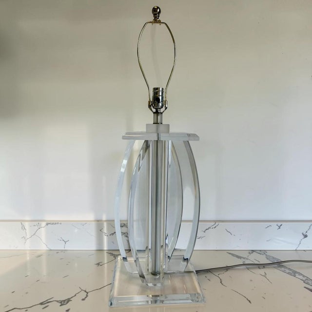 Van Teal Van Teal Style Lucite Table Lamp For Sale - Image 4 of 9