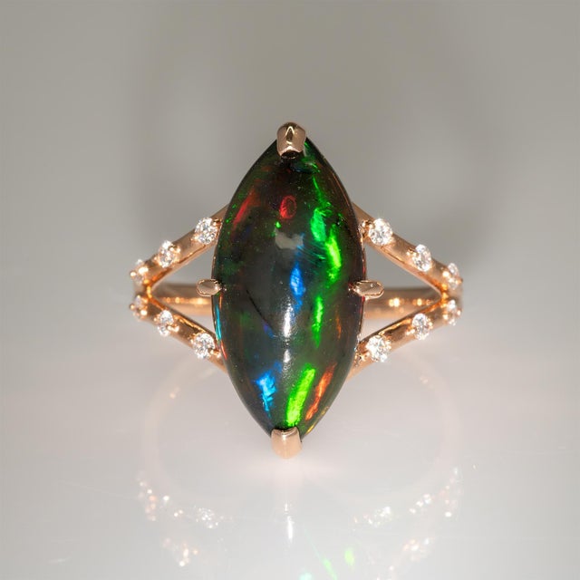 4.1Ct Black Opal Ring With Earth Mined Diamonds Accents: Solid 14k Gold, Size 6.75 For Sale - Image 4 of 8