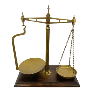 Pike and Elliman English Brass Scale