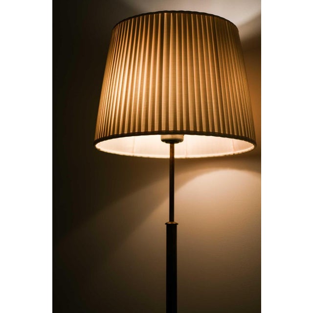 Brass and Silk Floor Lamp by Josef Frank for Svenskt Tenn, 1960s For Sale - Image 6 of 8