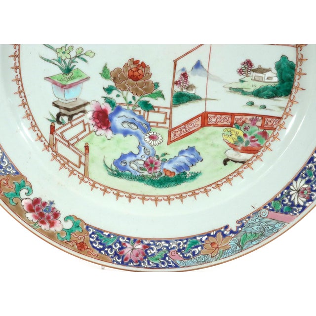 18th-Century Chinese Export Porcelain Famille Rose ‘Garden’ Dishes - a Pair For Sale - Image 15 of 18