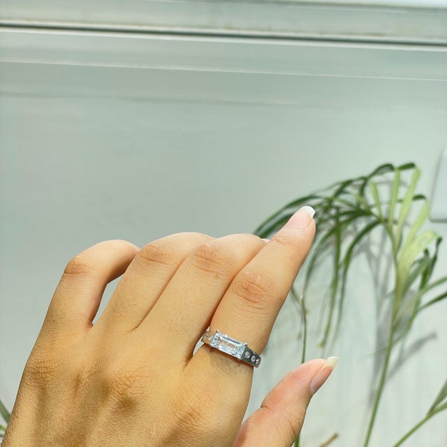 Baguette Cut Natural Aquamarine Ring With Flush Diamond Shank 925 Silver Size 7 For Sale - Image 6 of 15