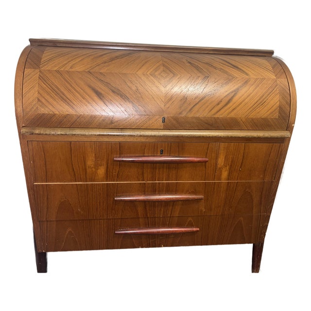 Vintage Mid-Century Swedish Teak Roll-Top Desk by Bröderna Gustafssons (1960s). Classic Scandinavian Design With Beautiful Book-Matched Veneer. For Sale
