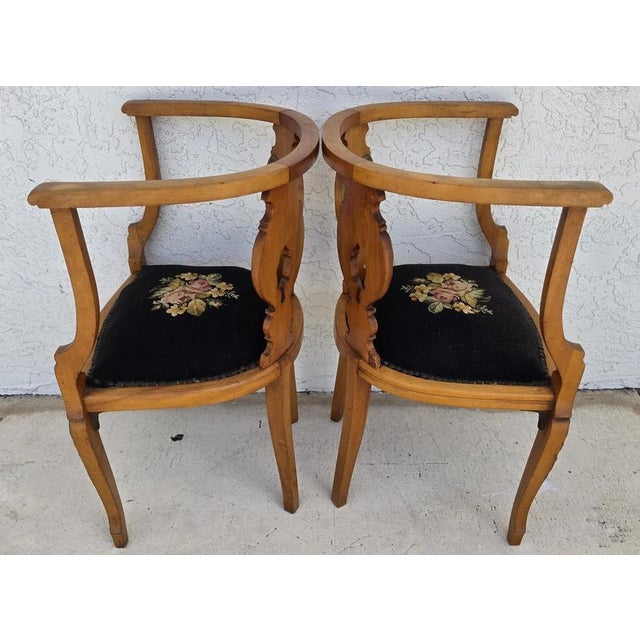 Antique Circa 1900 Victorian Corner Tub Barrel Chairs Set of 2 For Sale In Miami - Image 6 of 18