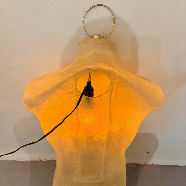1980s Vintage Illuminated Torso Sculpture Lamp in Translucent Resin/Fiberglass For Sale - Image 5 of 10