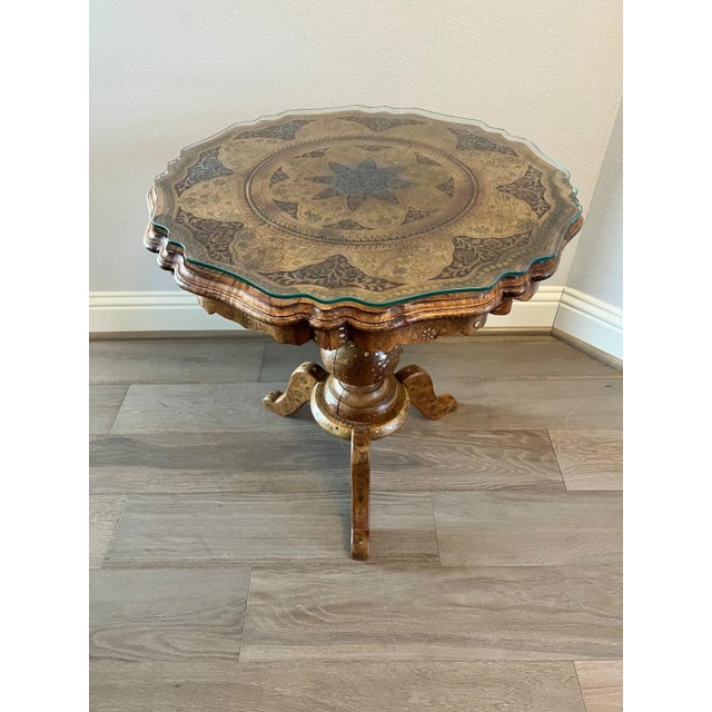 Late 20th Century Vintage Anglo-Indian Brass Inlaid Pedestal Table For Sale - Image 5 of 11