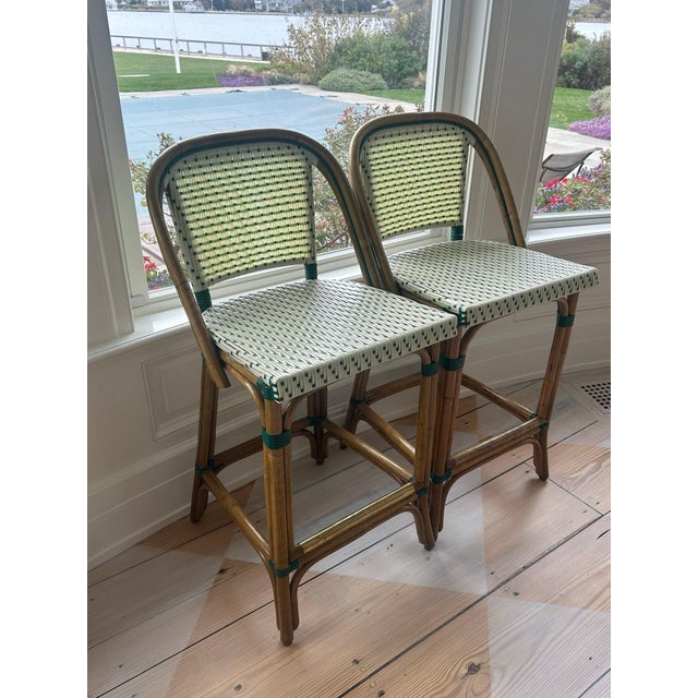 Set of 2 Rattan and Woven Vinyl French Bistro Stools by Glac Seat - Soft White and Hunter Green For Sale - Image 13 of 16