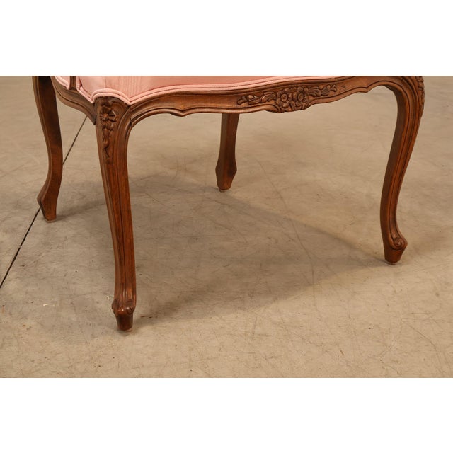 Ethan Allen French Louis XV Style Fauteuil Armchair For Sale - Image 15 of 18