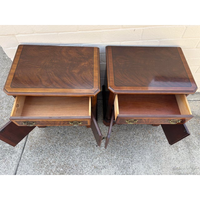 Pair of Drexel Heritage Heirloom Collection Chippendale-Style Nightstands Featuring Mahogany Wood and Brass Hardware For Sale In Los Angeles - Image 6 of 9