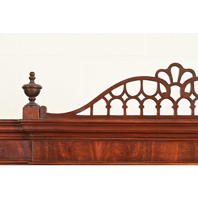 Wood Romweber Antique Georgian Flame Mahogany Breakfront Bookcase Cabinet, Circa 1920s For Sale - Image 7 of 13
