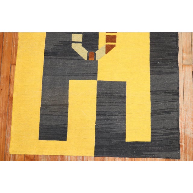 Late 20th Century Elephant Face Persian Kilim For Sale In New York - Image 6 of 7