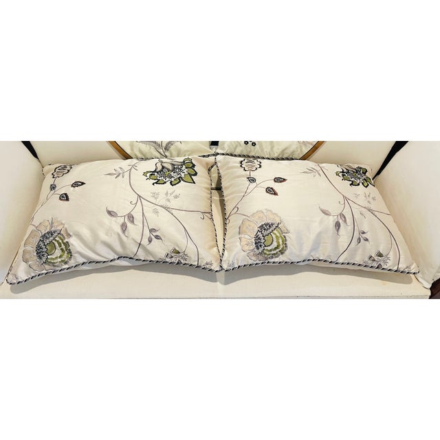 Vintage pair of ivory silk brocade pillows. Brocade and embroidery floral decor. Great condition.