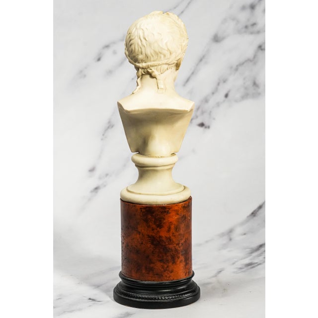 Off-white Vintage Roman Julius Caesar Man Bust Statue Classical Grand Tour Style Sculpture Home Decor For Sale - Image 8 of 14