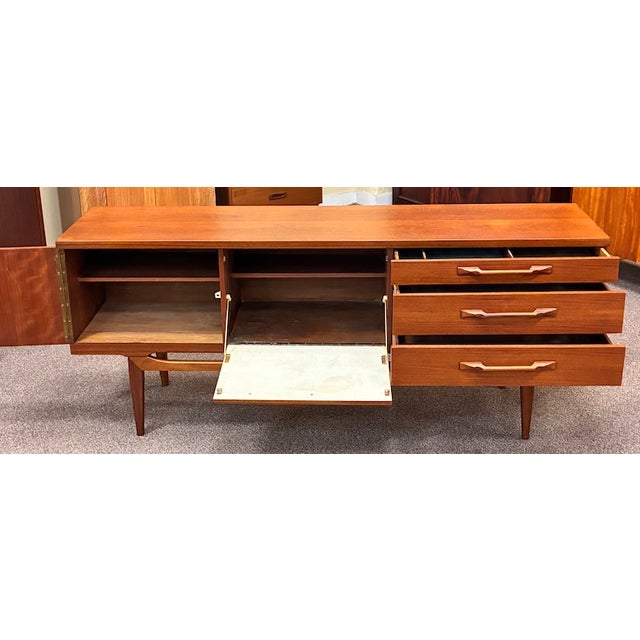 Mid Century Modern Teak Credenza on Elevated Trestle Base c.1960 For Sale - Image 4 of 8