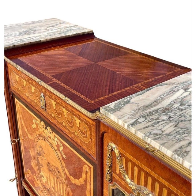 Louis XV Style Display Cabinet in Wood For Sale - Image 6 of 13