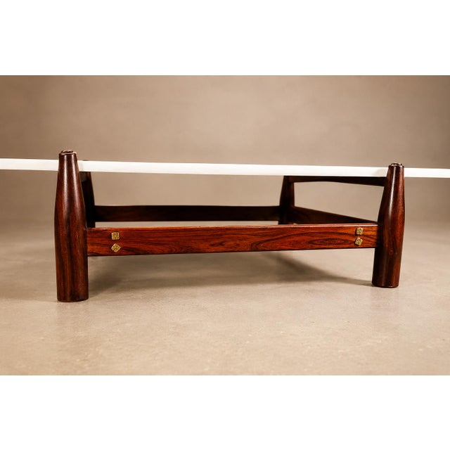 White Architectural Brazilian Modern Coffee Table in Rosewood and Marble, Cimo, 1950s For Sale - Image 8 of 18