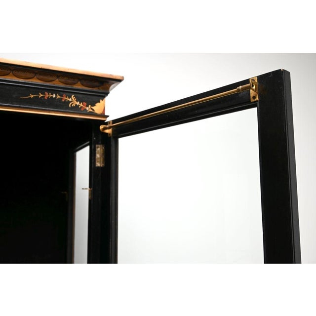 Antique Edwardian Lacquered Chinoiserie Display Cabinets, 1900, Set of 2 For Sale - Image 9 of 11