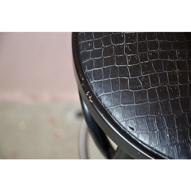 Bistro Bar Stools in Black and Chrome Tortoiseshell Vinyl, 1960s, Set of 2 For Sale - Image 11 of 14