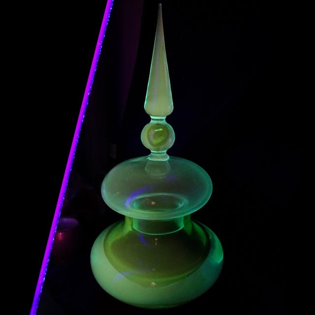 Beautiful and rare, vintage Murano hand blown Sommerso green and blue Italian art glass spike top jar container. The piece...