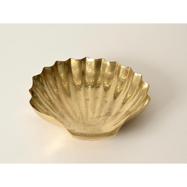 Large Shell-Shaped Bowl in Hand-Hammered Brass from Renzo Cassetti, Italy, 1970s For Sale - Image 13 of 16