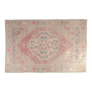 Mid-20th Century Faded Pastel Turkish Rug | Soft Pink For Sale